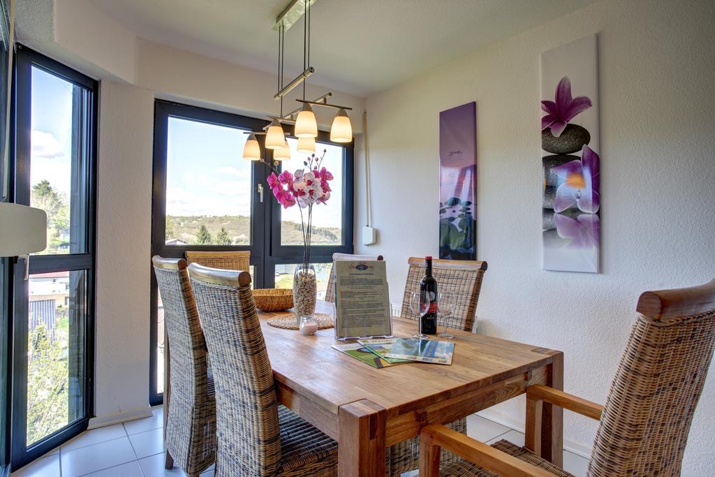 Ferienwohnung Seeblick Schalkenmehren Habitación foto